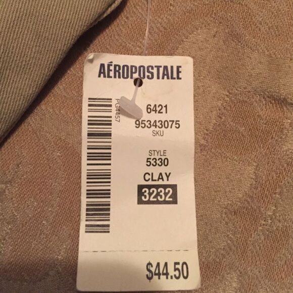 NWT Men's Aeropostale khakis 32/32.    MR - Picture 4 of 4